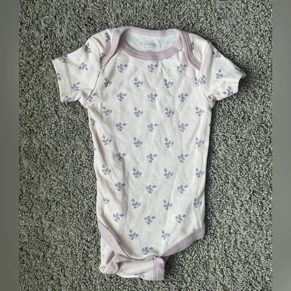 4/$16 Pink and Purple Baby Onesie Set 4 pieces Brand New - Picture 3 of 8